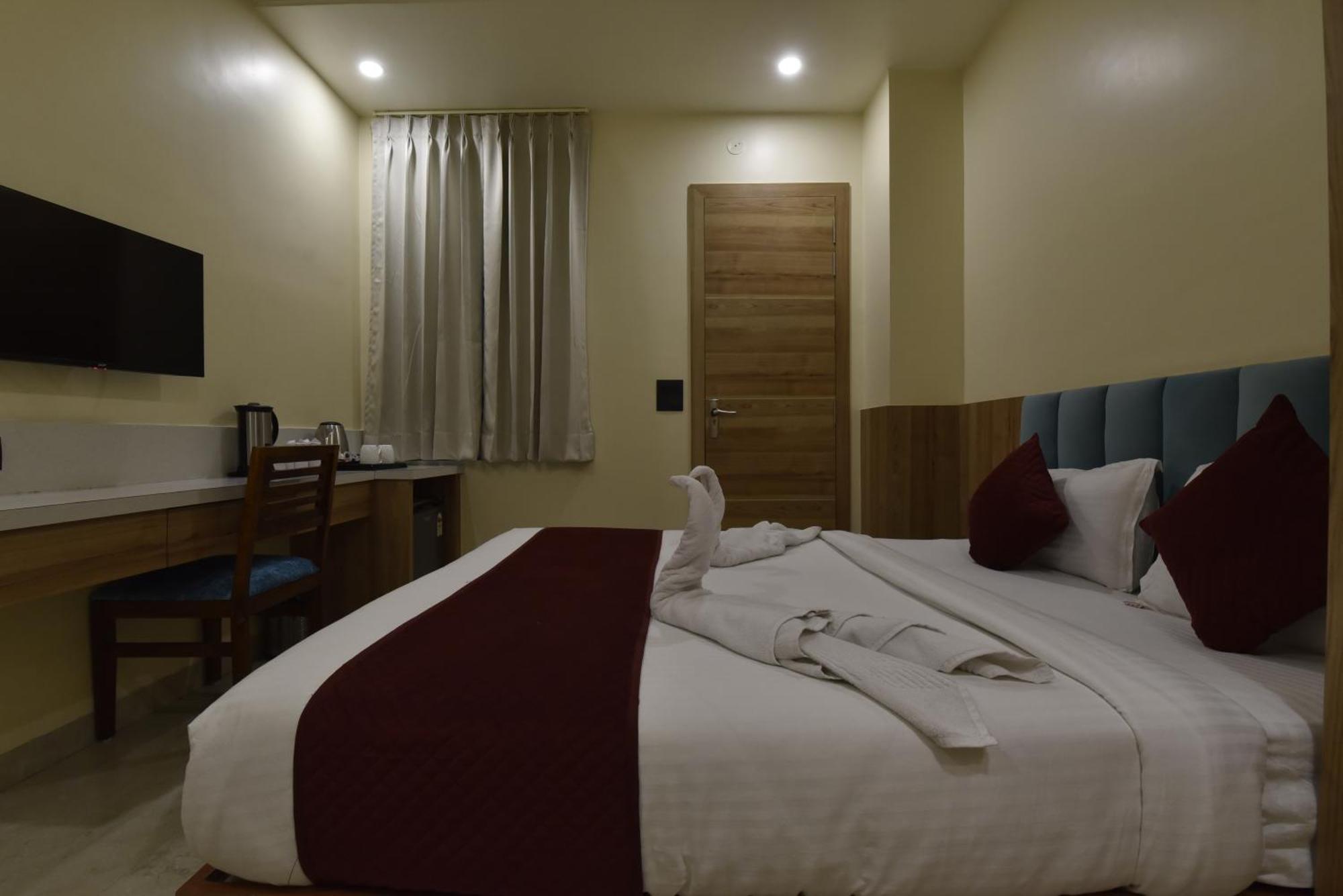 Hotel Anju Shree 4*